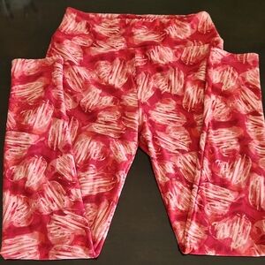 LuLaRoe Red and Pink Hearts Valentine Leggings